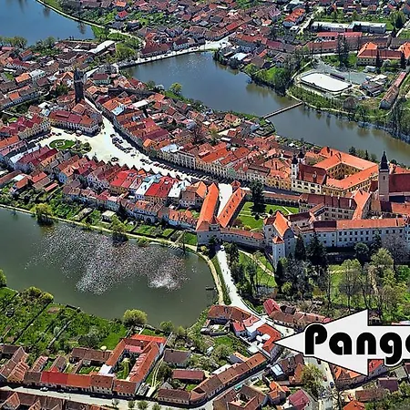 Pangea מלון 3*