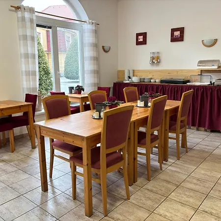 Pangea 3* Telč