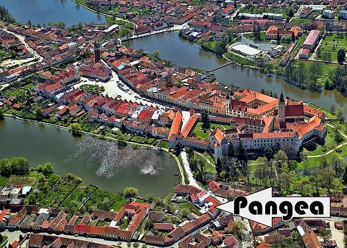 Pangea Hotel 3*